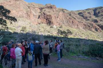 El Cabildo organiza recorridos por este monumento natural para dar a conocer su historia y sus riquezas (Foto TA)